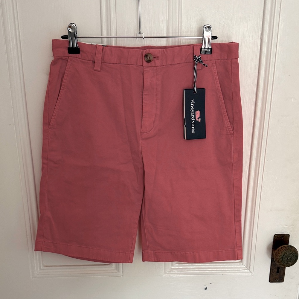 Vineyard Vines boys size 18 red breaker shorts with stretch NWT